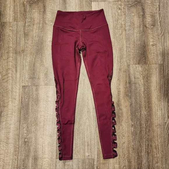 Victoria's Secret Sport Lace Up Knockout Legging - Picture 2 of 6